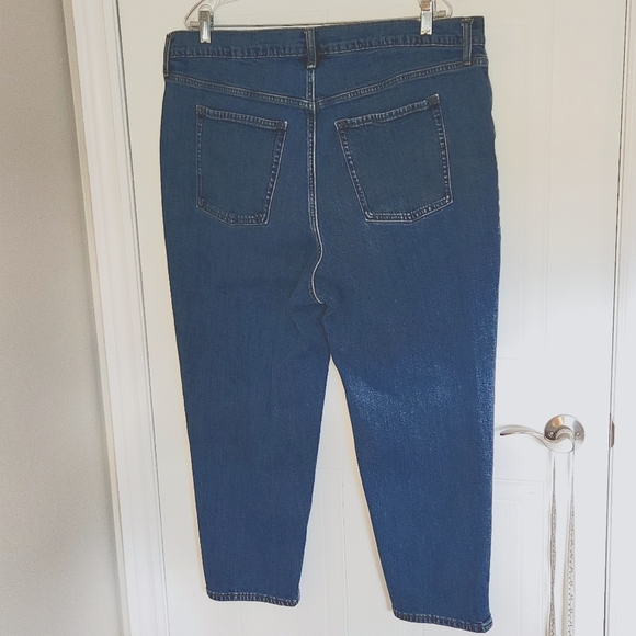 Old Navy Extra High-rise Sky-hi straight jeans, size 22 - Picture 3 of 7